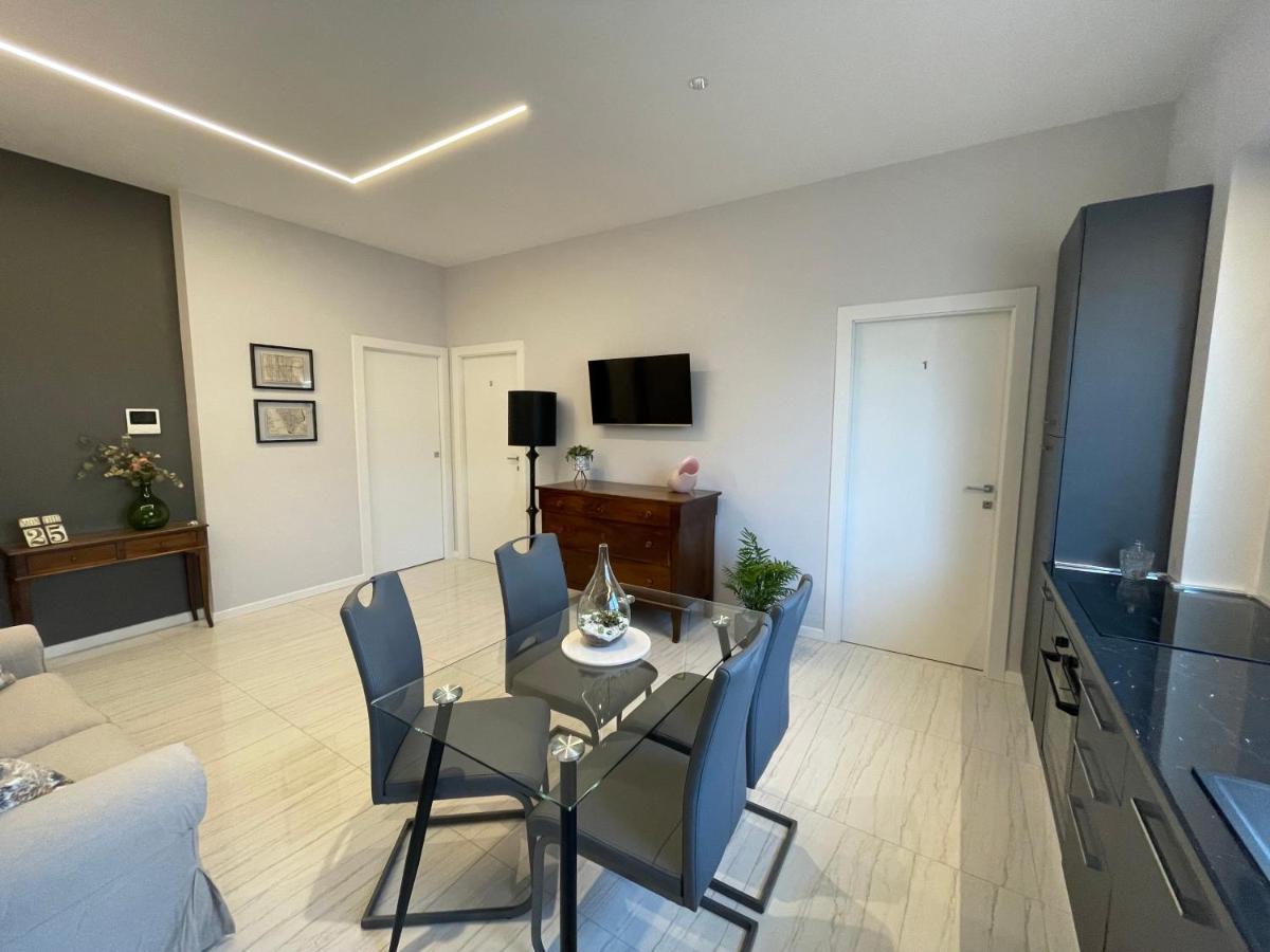 Otium Rooms / Camere E Appartamenti Morrovalle Buitenkant foto