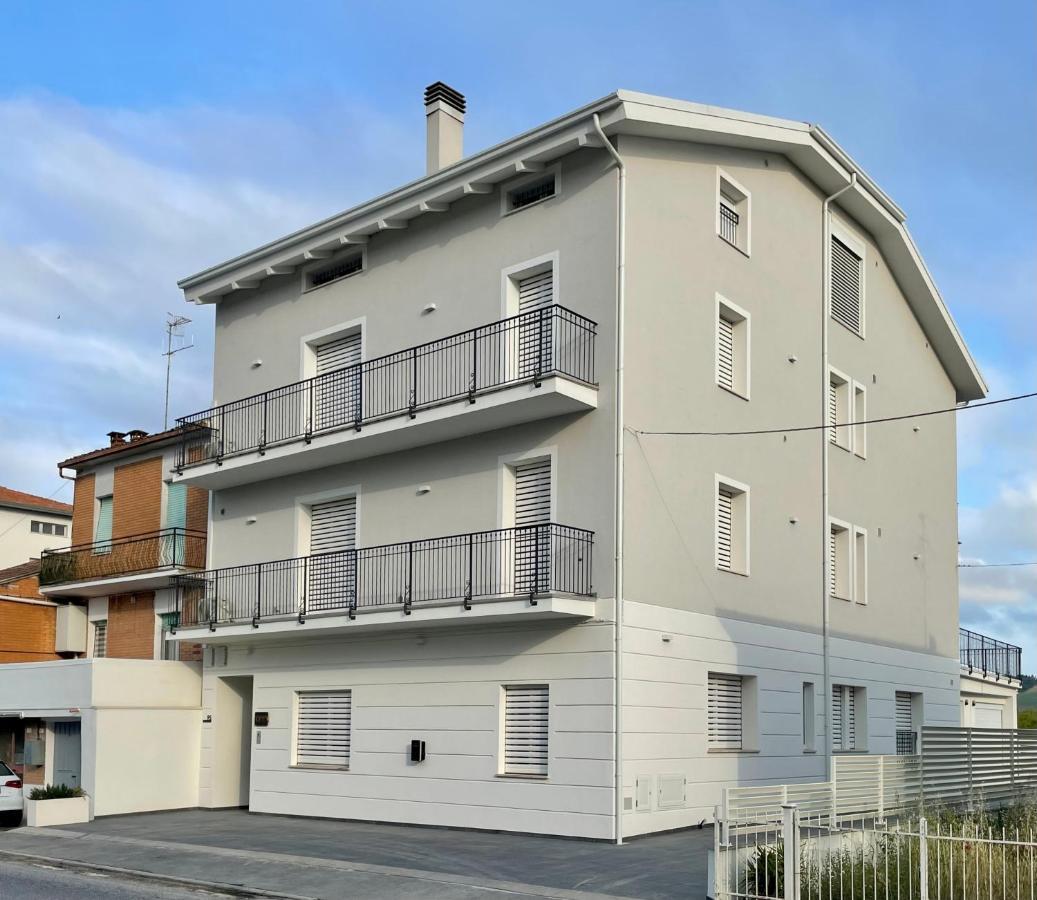 Otium Rooms / Camere E Appartamenti Morrovalle Buitenkant foto