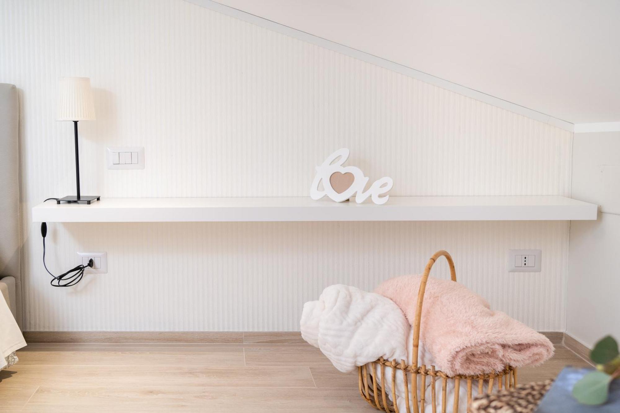 Otium Rooms / Camere E Appartamenti Morrovalle Buitenkant foto